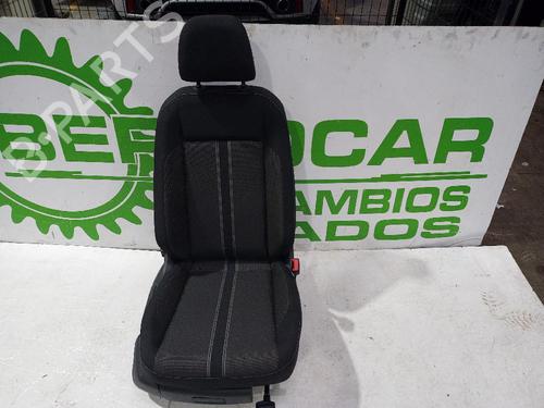 Used Right front seat VW T-ROC (A11, D11) 1.0 TSI (110 hp) 31554282