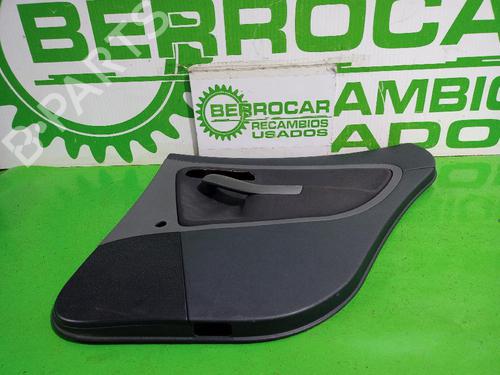 Guarnecido trasero derecho SEAT IBIZA III (6L1) 1.9 TDI (100 hp) 31553350