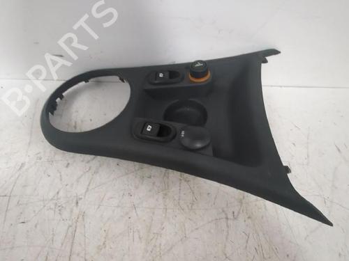 Middle console CITROËN C3 I (FC_, FN_) 1.4 i | BP31565018I22 