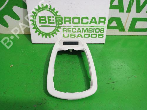 Used Display monitor Display monitor PEUGEOT 508 I (8D_) 2.0 HDi (140 hp) 31549088 31549088