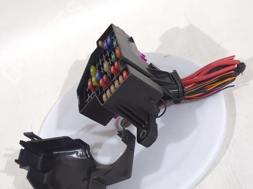 Fuse box VW GOLF V (1K1) 1.9 TDI | BP39004303E1 - Image 2