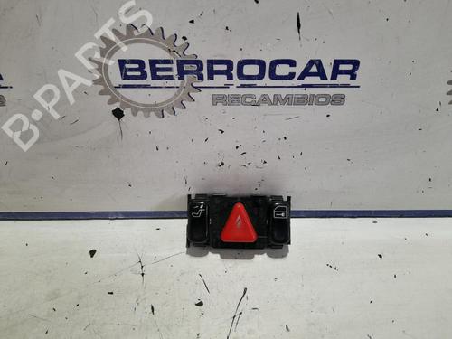Used Warning switch Warning switch MERCEDES-BENZ E-CLASS (W210) E 300 D (210.020) (136 hp) 31538968 31538968