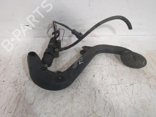 Used Clutch pedal MINI MINI (R56) One (95 hp) 31564596