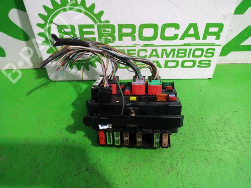 Used Fuse box Fuse box PEUGEOT 307 Break (3E) 1.6 16V (109 hp) 31546751 31546751