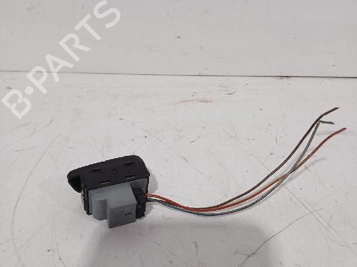Right front window switch VW POLO IV (9N_, 9A_) 1.9 SDI | BP31568679I26