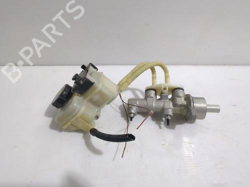 brake-master-cylinder-opel-meriva-a-mpv-x03-2003-2004-2005-2006-2007-2008-2009-2010-32462133 main image