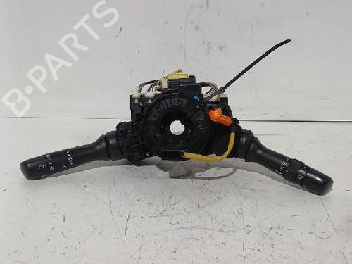 Used Switch TOYOTA YARIS (_P9_) 1.33 VVT-i (NSP90_, NSP90R) (100 hp) 32466210