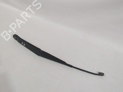 Used Front windshield wiper arm Front windshield wiper arm 38866130 38866130