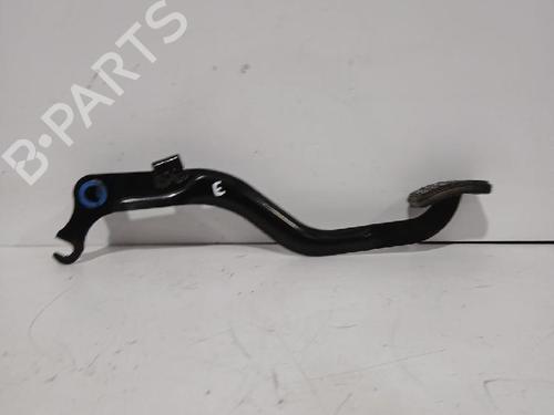 Used Clutch pedal Clutch pedal KIA RIO I Saloon (DC_) 1.3 (75 hp) 31568617 31568617