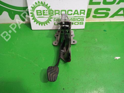 Used Break pedal NISSAN QASHQAI II (J11, J11_) 1.3 DIG-T (140 hp) 31548937