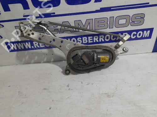 Used Front wiper motor RENAULT LAGUNA II (BG0/1_) [2001-2007]  31674008