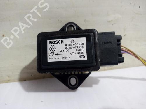 Used Electronic sensor RENAULT SCÉNIC II (JM0/1_) [2003-2010]  31677485