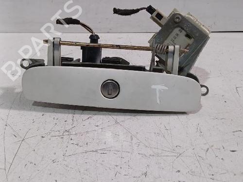 tailgate-handle-vw-polo-iv-saloon-9n2-9n4-2002-2003-2004-2005-2006-2007-2008-2009-2010-32464151 main image