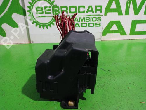 Fuse box RENAULT LAGUNA III Grandtour (KT0/1) 3.0 dCi (KT03, KT13) | BP31552570E1 
