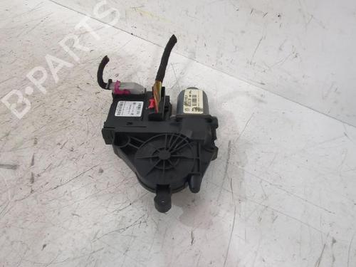 Left front window motor VW GOLF V (1K1) 2.0 TDI | BP32490369E21