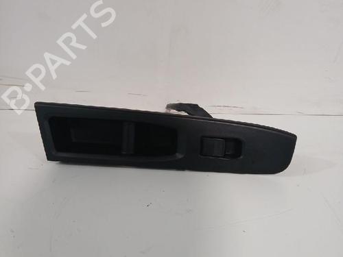 right-front-window-switch-toyota-yaris-_p13_-2010-2011-2012-2013-2014-2015-2016-2017-2018-2019-2020-31562868 main image