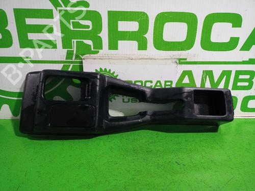 Used Middle console NISSAN SERENA (C23) 2.3 D (75 hp) 31553286