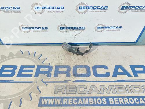 Sikkerhetsbelte-spenne TOYOTA AVENSIS (_T25_) 1.8 VVT-i (ZZT251_, ZZT251R) (129 hp) 31678332