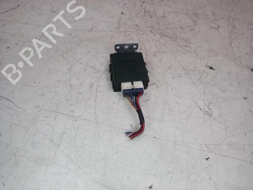 Módulo eletrónico LEXUS RX (_U3_) 300 (MCU35_, MCU35R) (204 hp) 31556280