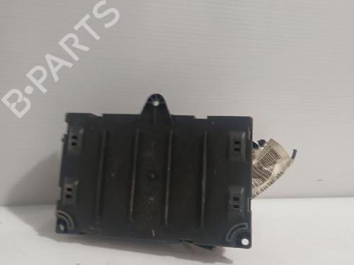 Used Fuse box Fuse box PEUGEOT 407 (6D_) 2.0 HDi 135 (6DRHRH, 6DRHRE, 6DRHRG, 6DRHRJ) (136 hp) 31564958 31564958
