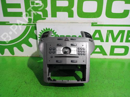 Used Radio Radio OPEL ZAFIRA / ZAFIRA FAMILY B (A05) 1.9 CDTI (M75) (120 hp) 31549906 31549906