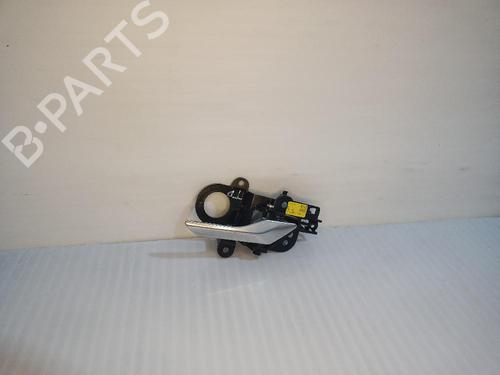 hyre-bak-invendig-handtak-jaguar-e-pace-x540-2017-31554716 main image