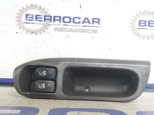 Used Left front window switch RENAULT SCÉNIC II (JM0/1_) [2003-2010]  31678148