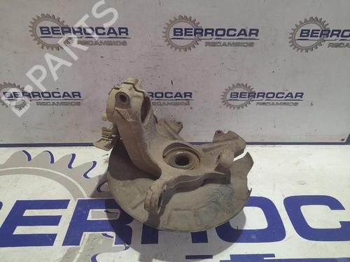 Used Left front steering knuckle VW POLO IV (9N_, 9A_) 1.2 (54 hp) 31570846