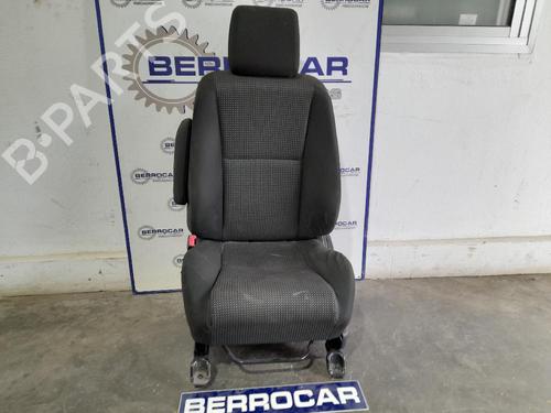 Used Left front seat Left front seat TOYOTA COROLLA Verso (ZER_, ZZE12_, R1_) 2.2 D-4D (AUR10_, AUR10R) (177 hp) 31673386 31673386