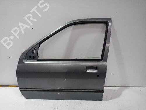 Used Left front door Left front door 31557227 31557227