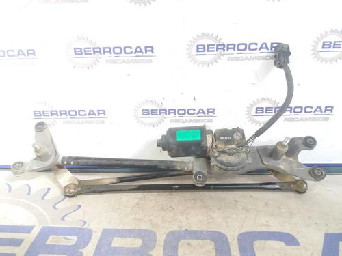 Used Front wiper motor KIA SORENTO I (JC) 2.5 CRDi (170 hp) 31569834