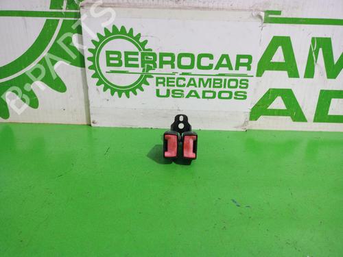 Used Seat buckle FORD FOCUS I (DAW, DBW) 1.8 TDCi (100 hp) 31552097