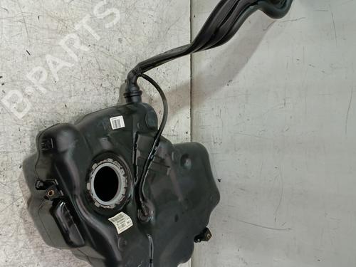 Benzintank Benzintank 39004313 39004313