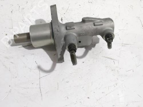 Used Brake master cylinder Brake master cylinder MINI MINI (R50, R53) One (90 hp) 31568419 31568419