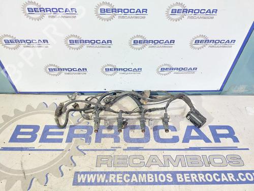 Used Injection rail Injection rail MERCEDES-BENZ A-CLASS (W168) A 140 (168.031, 168.131) (82 hp) 31569630 31569630