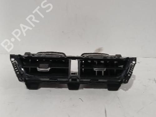 Used Air vent TOYOTA COROLLA Hatchback (_E21_, _EA1_, _EH1_) 1.8 VVTi Hybrid (ZWE219) (140 hp) 31567708