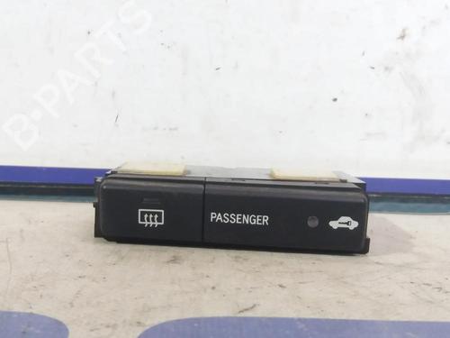 Used Switch Switch TOYOTA AVENSIS (_T25_) 1.8 VVT-i (ZZT251_, ZZT251R) (129 hp) 31678136 31678136