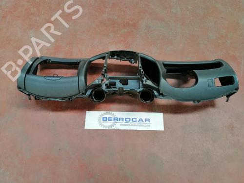 Instrumentbræt TOYOTA YARIS (_P1_) 1.0 (SCP10_, SCP10R) (65 hp) 31570356