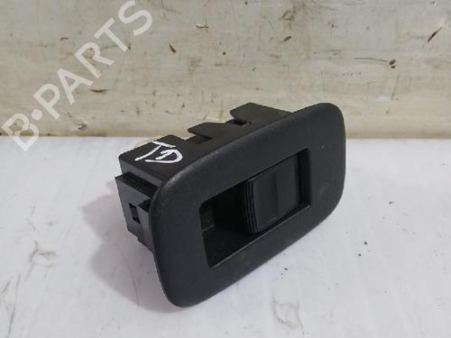 Used Right rear window switch TOYOTA AURIS (_E15_) 1.33 Dual-VVTi (NRE150_, NRE150R) (101 hp) 31564227