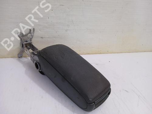 Used Armrest / Center console Armrest / Center console AUDI A6 C5 Avant (4B5, 4B6) 2.5 TDI quattro (180 hp) 31559190 31559190