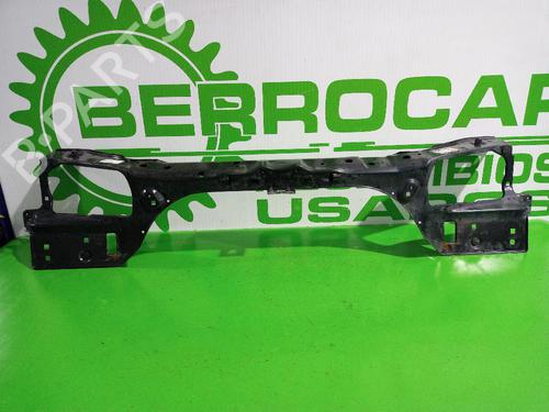 Tværbjælke PEUGEOT 306 Hatchback (7A, 7C, N3, N5) [1993-2003]  31674443