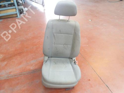 Used Right front seat Right front seat KIA SORENTO I (JC) 2.5 CRDi (170 hp) 31569854 31569854
