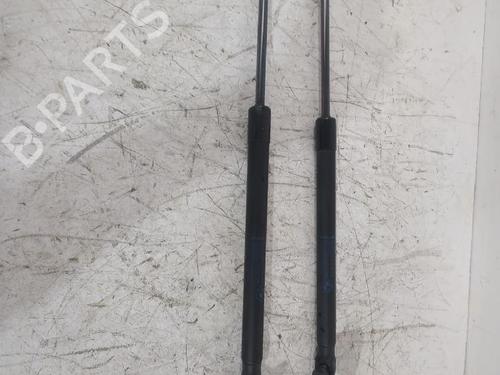 Used Tailgate lift support BMW 1 (E87) 120 d (177 hp) 31565738