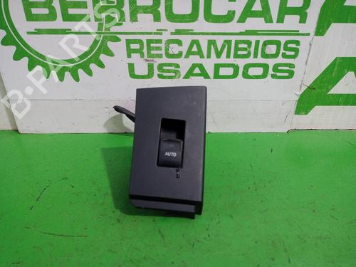 Left rear window switch TOYOTA AURIS (_E18_) 1.8 Hybrid (ZWE186_, ZWE186R) | BP31554375I29