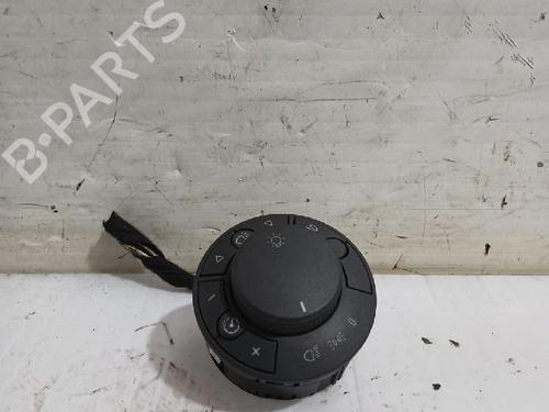 Used Headlight switch Headlight switch OPEL CORSA D (S07) 1.3 CDTI (L08, L68) (75 hp) 31563581 31563581