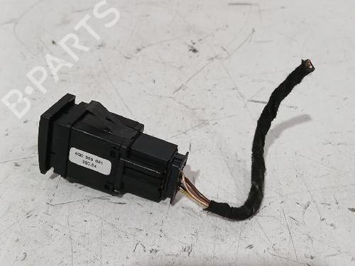 Switch VW POLO IV Saloon (9N2, 9N4) 1.9 TDI | BP32464179I30