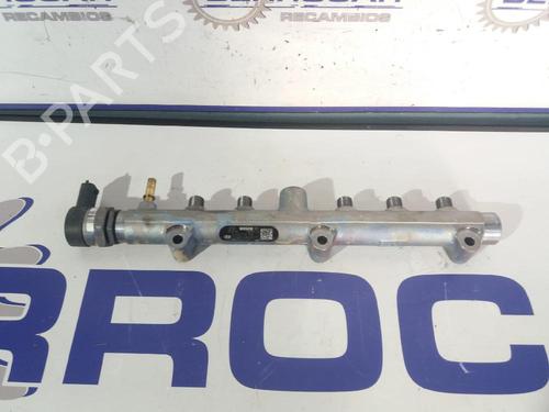 Used Injection rail KIA SORENTO I (JC) 2.5 CRDi (170 hp) 31570072