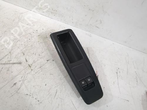 Used Left front window switch VW POLO IV (9N_, 9A_) 1.4 16V (75 hp) 32489858