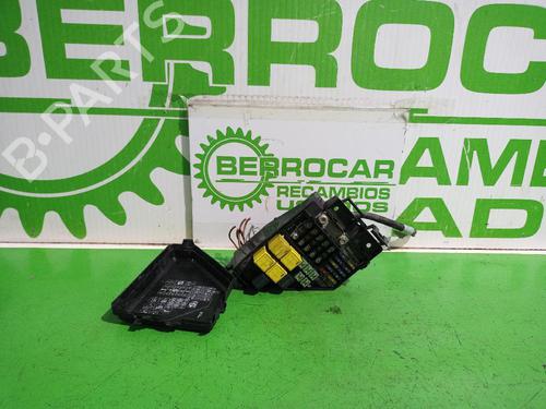 Used Fuse box LAND ROVER FREELANDER I Soft Top (L314) 2.0 TD4 4x4 (112 hp) 31552729