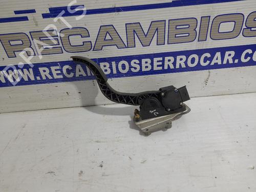 Used Pedal HYUNDAI SANTA FÉ I (SM) 2.0 CRDi (113 hp) 31542141